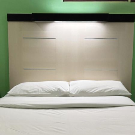 סבו Sugbutel Family Hotel מראה חיצוני תמונה