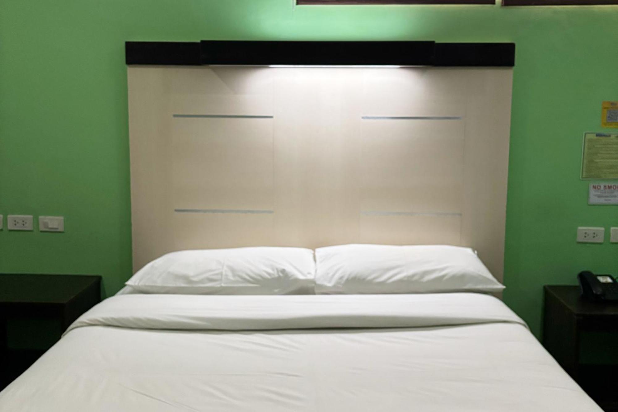 סבו Sugbutel Family Hotel מראה חיצוני תמונה