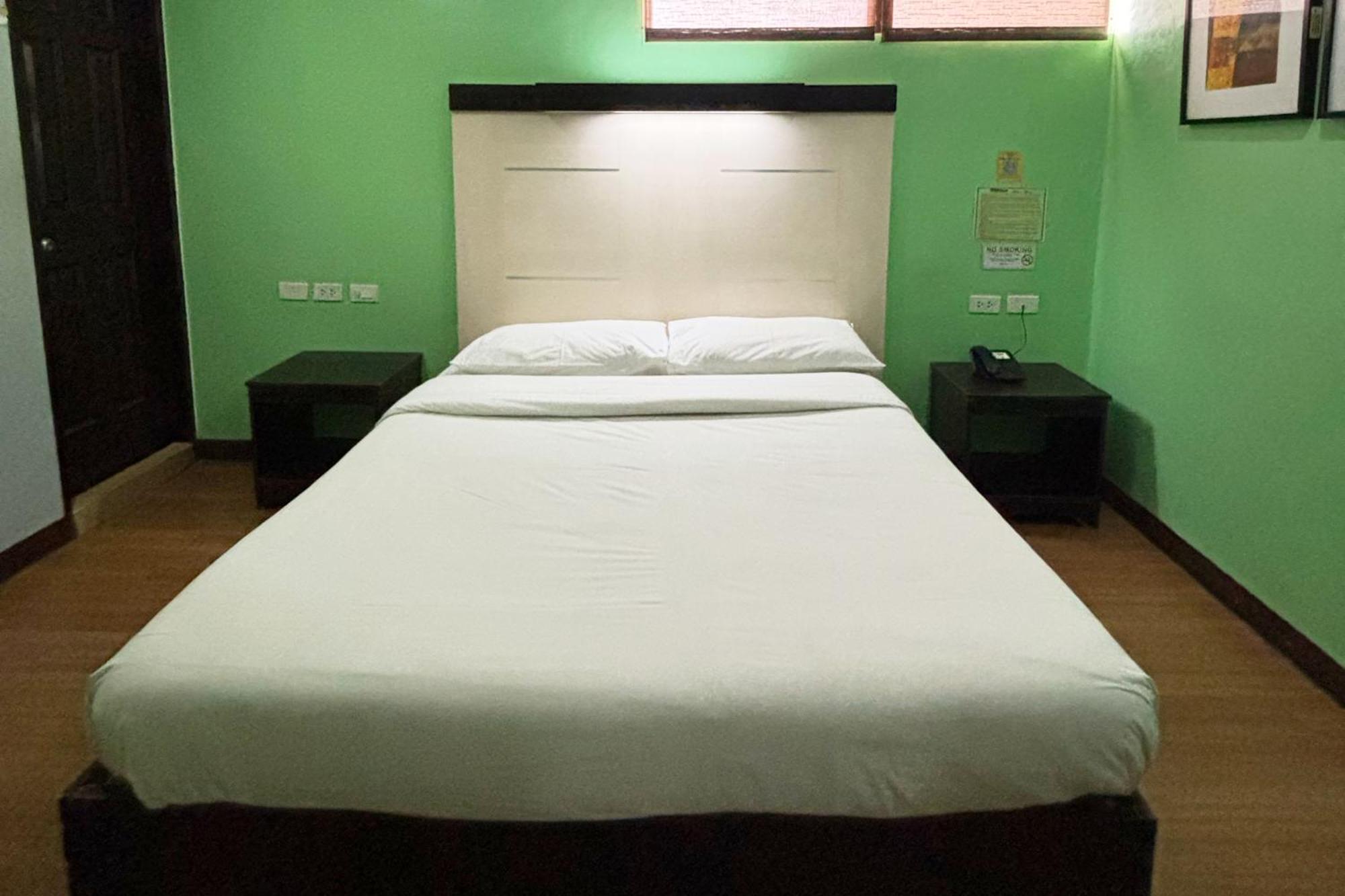 סבו Sugbutel Family Hotel מראה חיצוני תמונה